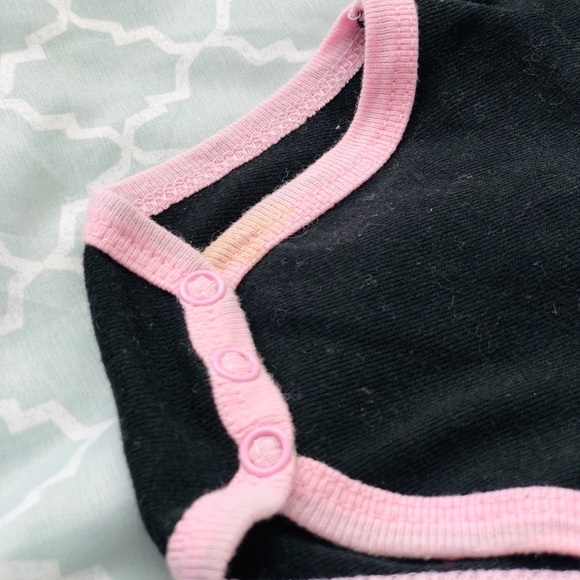 Onsie - Picture 3 of 7